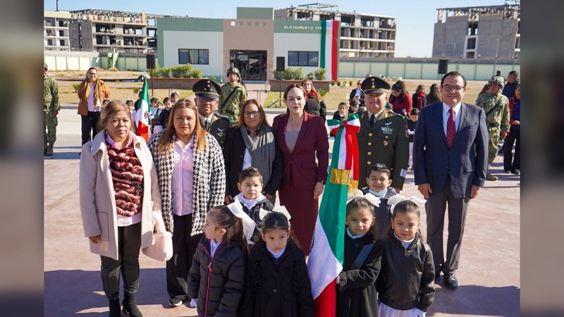 Abanderan a escoltas de DIF NLD