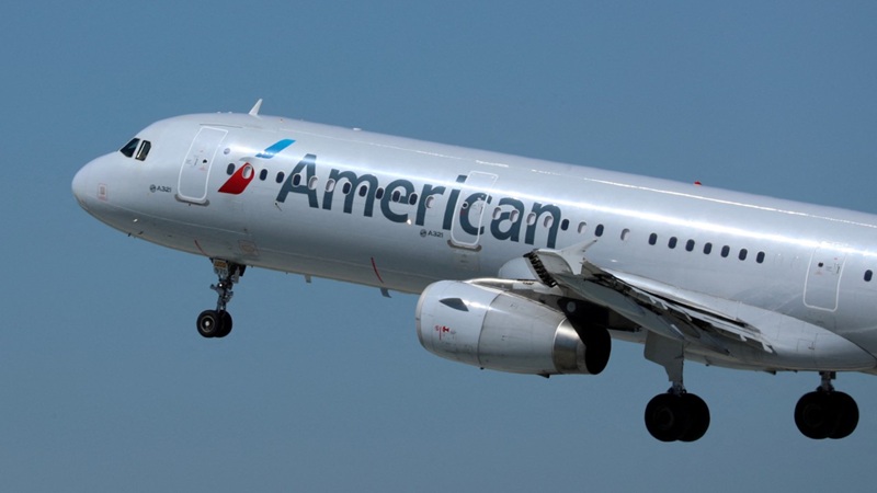 American Airlines desviado a Roma, tras amenaza de bomba