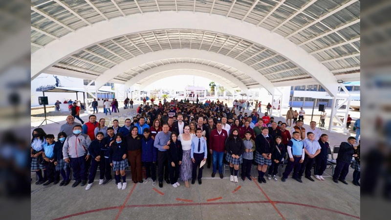 CLC entrega obras de infraestructura educativa