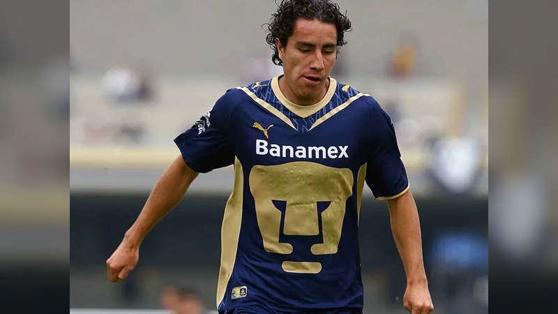 Efraín Juárez levanta expectación con su mensaje