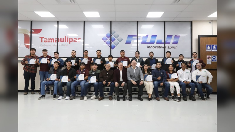 Egresa UTTN segunda generación del Diplomado SMT
