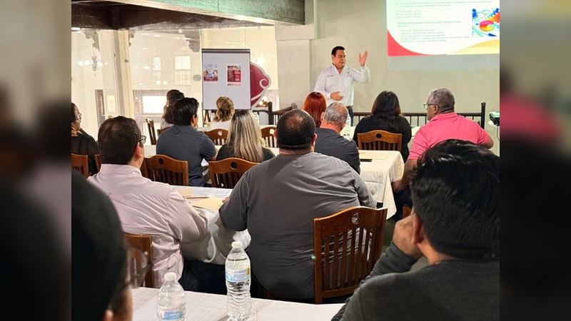Emprendedores de NLD se capacitan en administración y finanzas