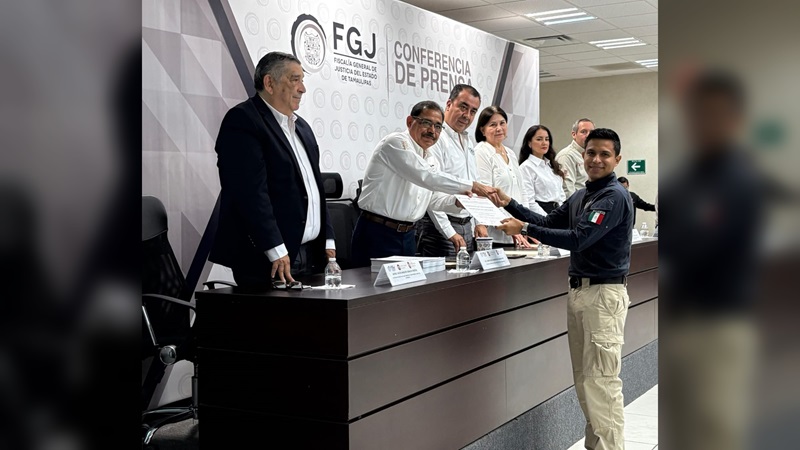 Entrega ITM constancias de capacitación a servidores públicos de la FGJ