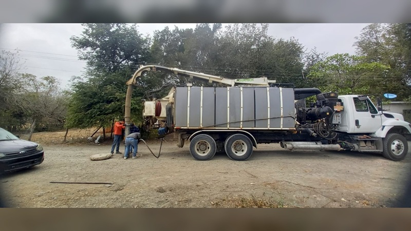Intensifica SRH trabajos de saneamiento en municipios de Tamaulipas