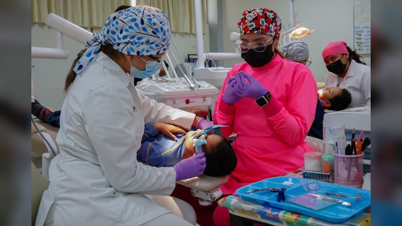 La UAT es referente en clínicas de salud dental con servicios de calidad y bajo costo