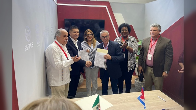 México y Cuba firman convenios históricos en favor de la educación
