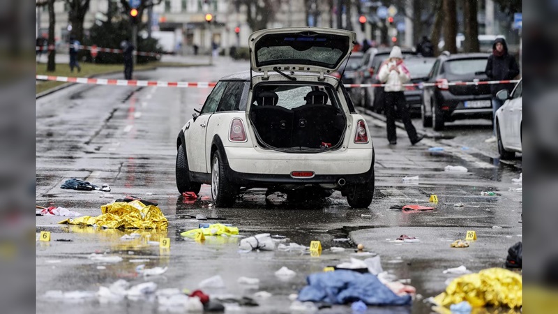 Auto embiste a multitud en Múnich y dejó 28 heridos