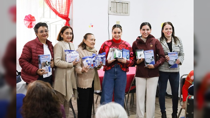 Recibe DIF Municipal equipo médico para beneficio de abuelitos