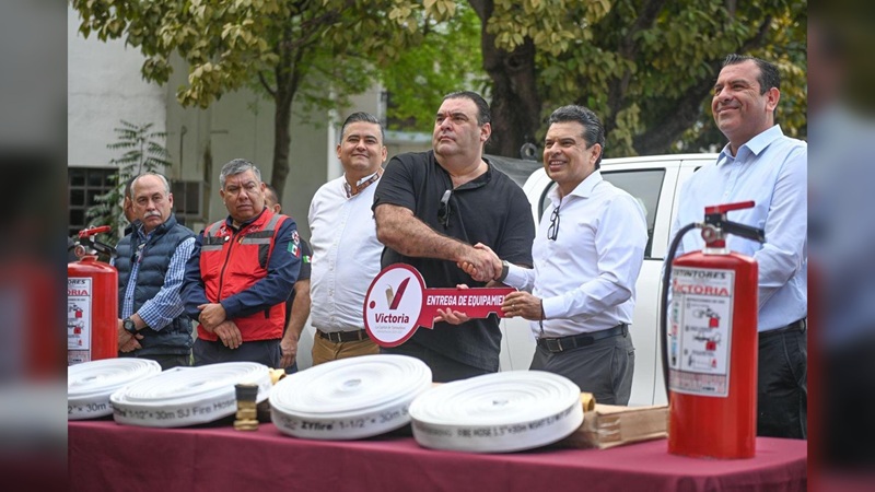 Refuerzan a PC de Victoria con unidad de combate de incendios