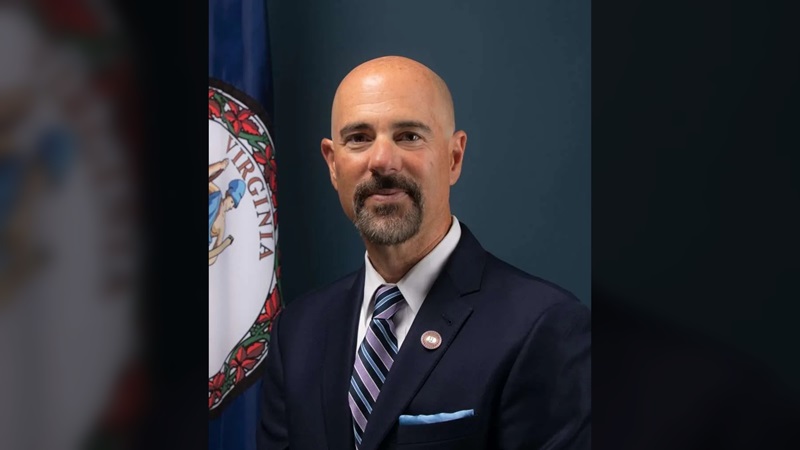 Donald Trump nomina como director de la DEA a Terry Dale