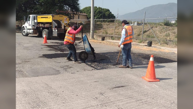 Avanzan mejoras de vialidades en todas las zonas de Victoria