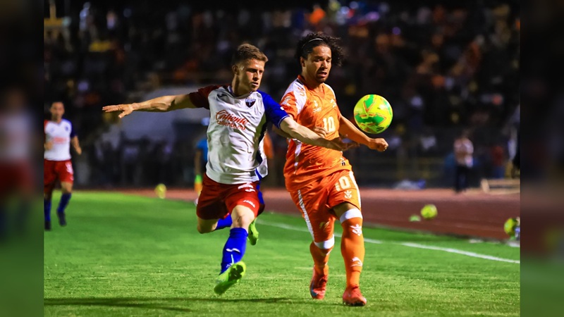 Correcaminos vence 2-0 al líder Atlante