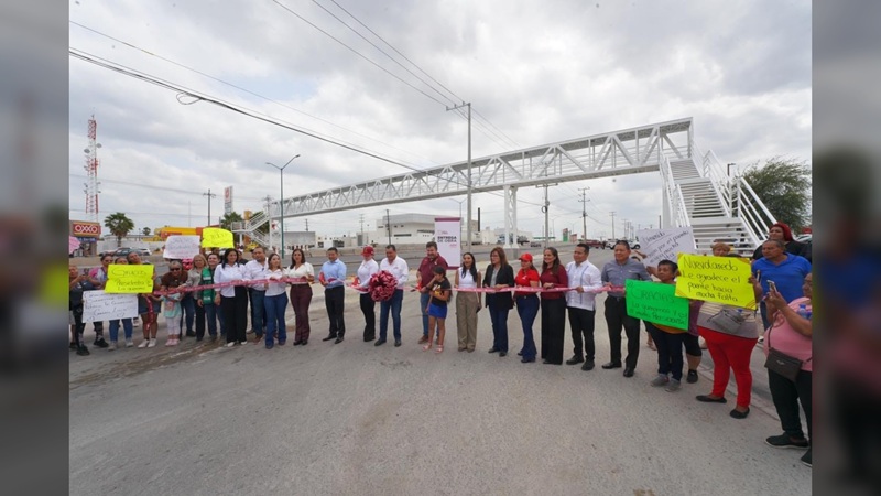 Inaugura Carmen Lilia Canturosas puente peatonal en Colinas del Sur