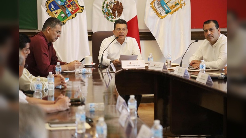 Preside Gattás Mesa del Agua Municipal