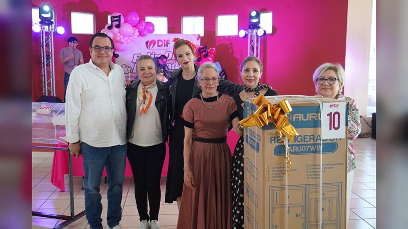 Festejan a las Madres en Casa Club del Adulto Mayor NLD
