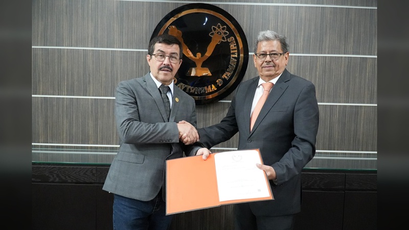 Designa rector a Ismael Quintanilla como abogado general de la UAT