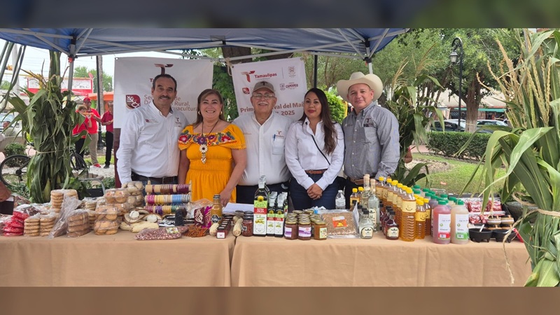 Disfrutan sabor, cultura y tradición en el Festival del Maíz Cinteotl 2025