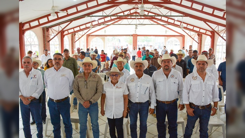 Llevan Programa de Mejoramiento Genético al municipio de Aldama