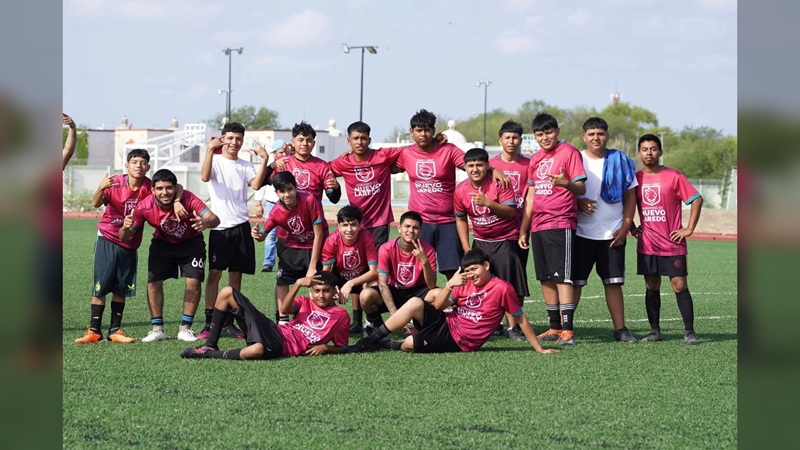Participan prepas municipal en cuadrangular de fútbol contra las adicciones