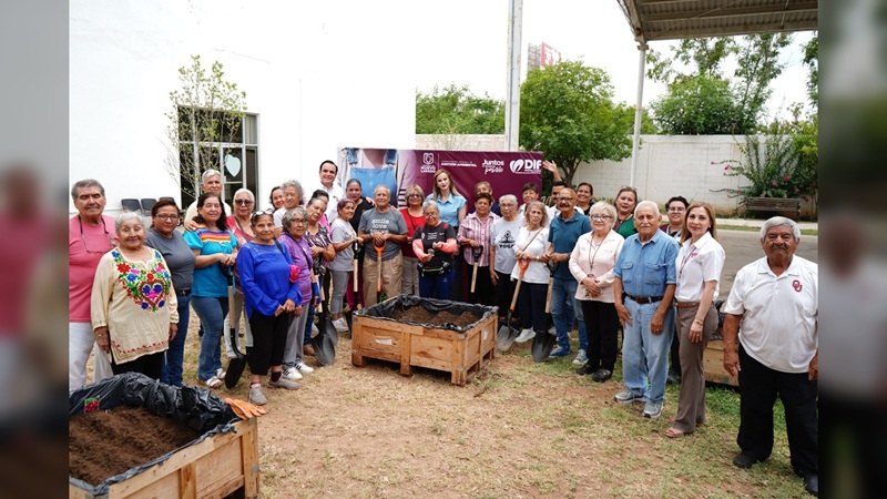 Arranca taller de ‘Huertos Urbanos en la Casa Club del Adulto Mayor’ del DIF NLD