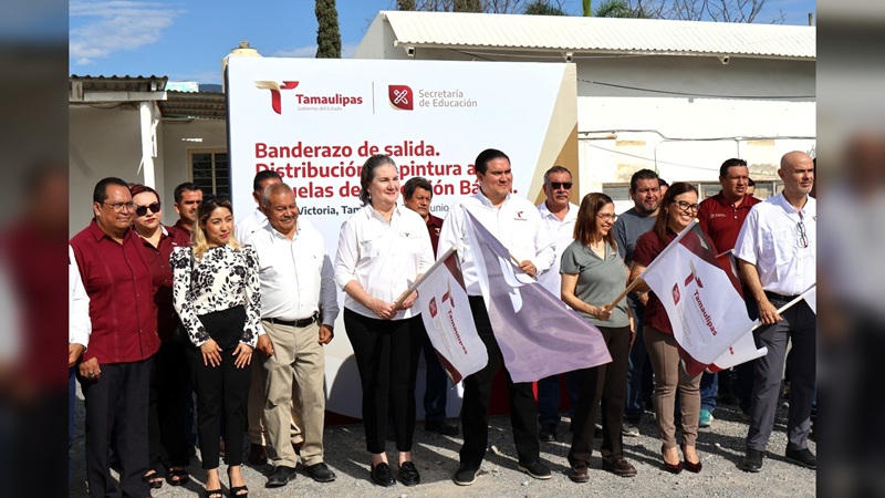 Da SET banderazo de salida a entrega de materiales de pintura para mantenimiento en escuelas