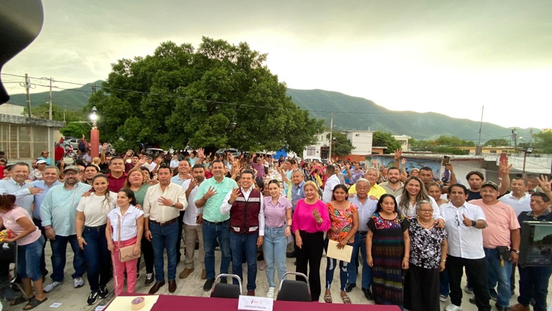 Disfrutan de ‘Tarde en Familia’ en la Estudiantil