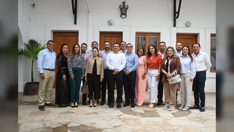 Estrechan lazos de colaboración Gobierno de Victoria y CANACO