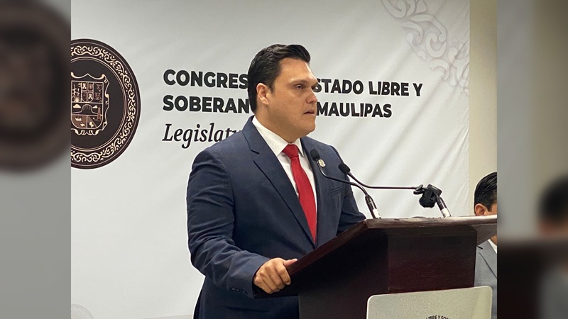 Congreso reformaría ley para frenar fuga de servidores públicos corruptos