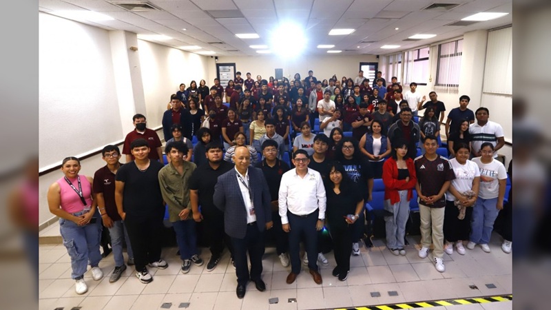 Participan estudiantes de la UTTN en Foro sobre Medio Ambiente