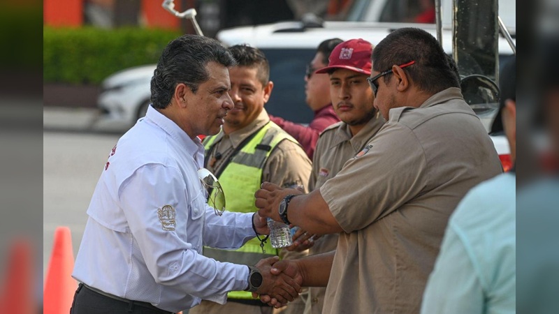 Supervisa Lalo Gattás atención de reportes ciudadanos