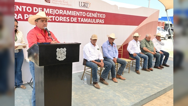 Llevan Programa de Mejoramiento Genético al municipio de Méndez