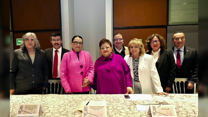 Rector de la UAT acompaña a Rosa Icela en festejo por el ‘Día del Abogado’