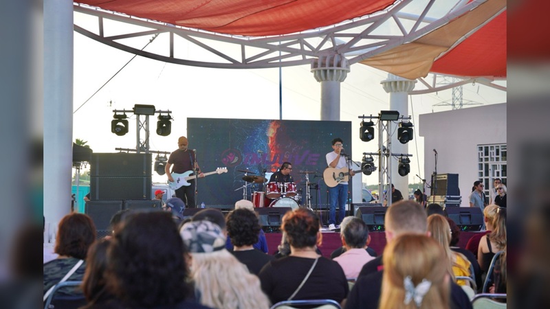“Rockeando en el Laguito” reúne a jóvenes en una velada llena de música y talento