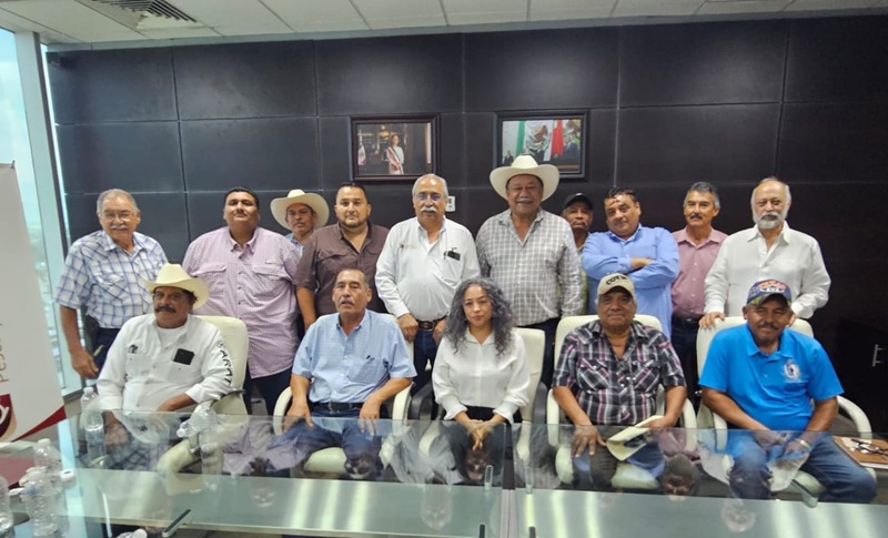 Se reúne secretario de Desarrollo Rural con productores agrícolas