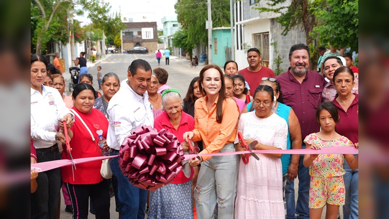 Beneficia Carmen Lilia a familias de diferentes sectores de NLD con obras de infraestructura vial