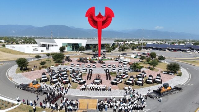 Fortalece Gobierno de Tamaulipas capacidad operativa de la SOP con nueva maquinaria