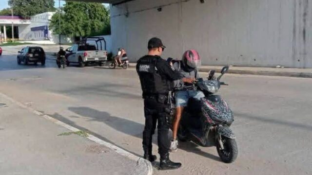 Transito debe de apretar a los motociclistas
