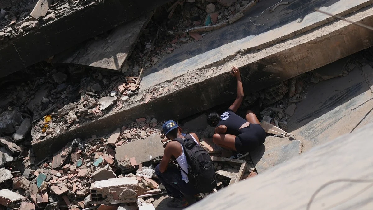 Miles de desaparecidos y casi 2,300 muertos por terremoto en Venezuela