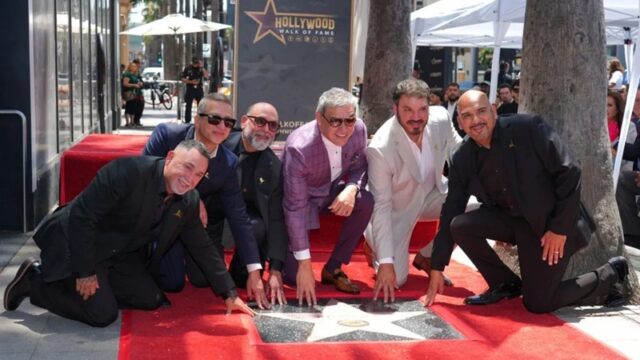 ‘Intocable’ recibió su estrella en el Paseo de la Fama de Hollywood